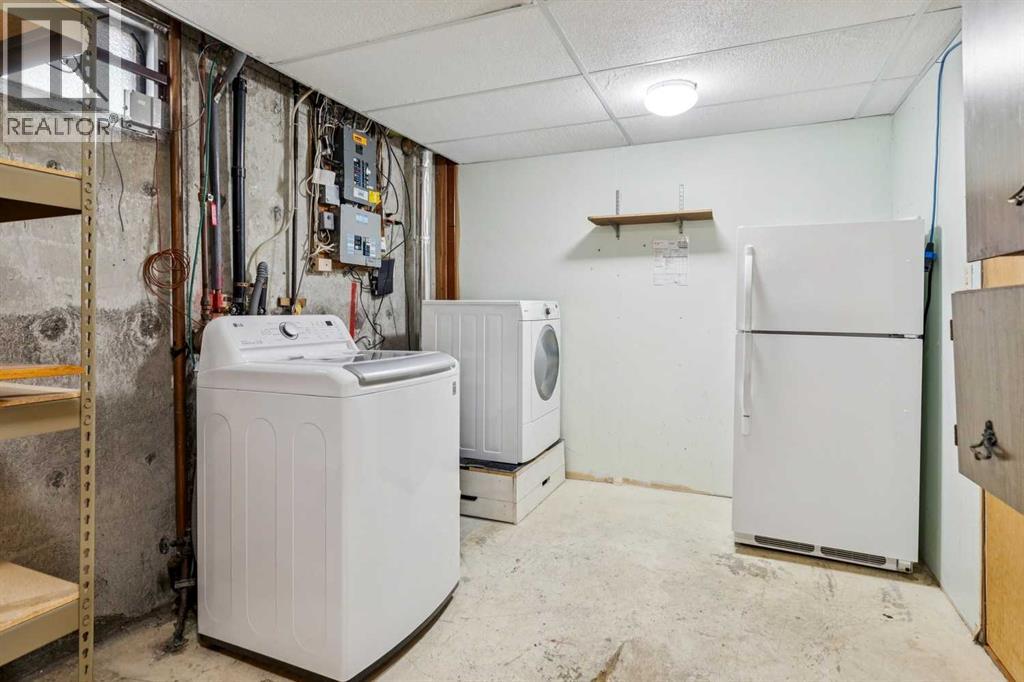 6407 Law Drive Sw, Calgary, Alberta  T3E 6A3 - Photo 30 - A2286432