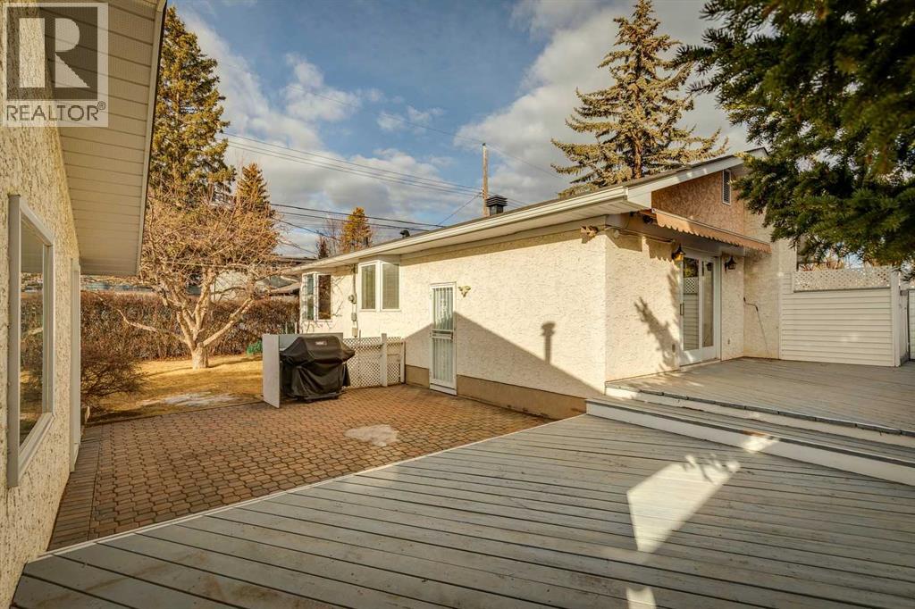 6407 Law Drive Sw, Calgary, Alberta  T3E 6A3 - Photo 34 - A2286432