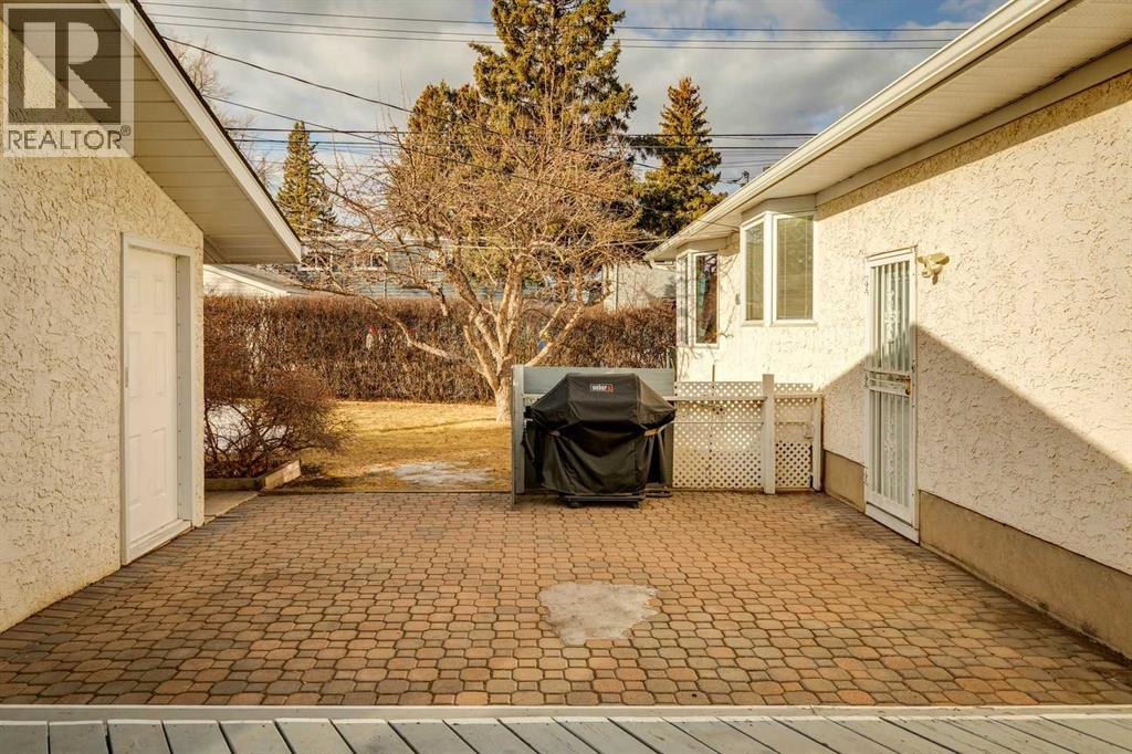 6407 Law Drive Sw, Calgary, Alberta  T3E 6A3 - Photo 35 - A2286432