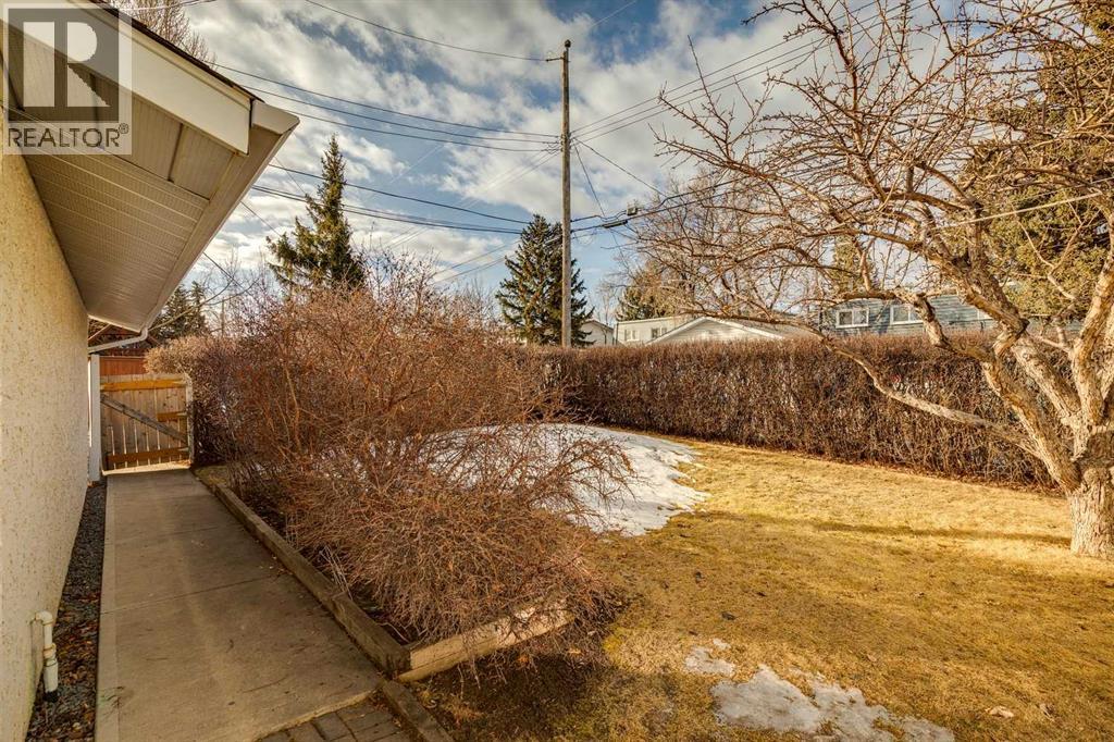 6407 Law Drive Sw, Calgary, Alberta  T3E 6A3 - Photo 36 - A2286432