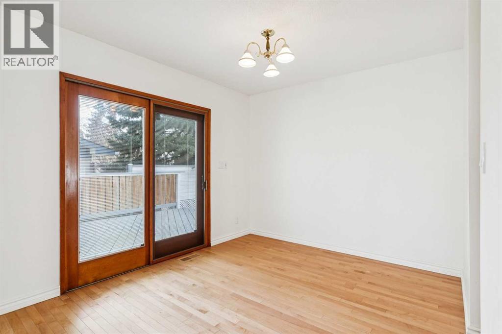 6407 Law Drive Sw, Calgary, Alberta  T3E 6A3 - Photo 6 - A2286432