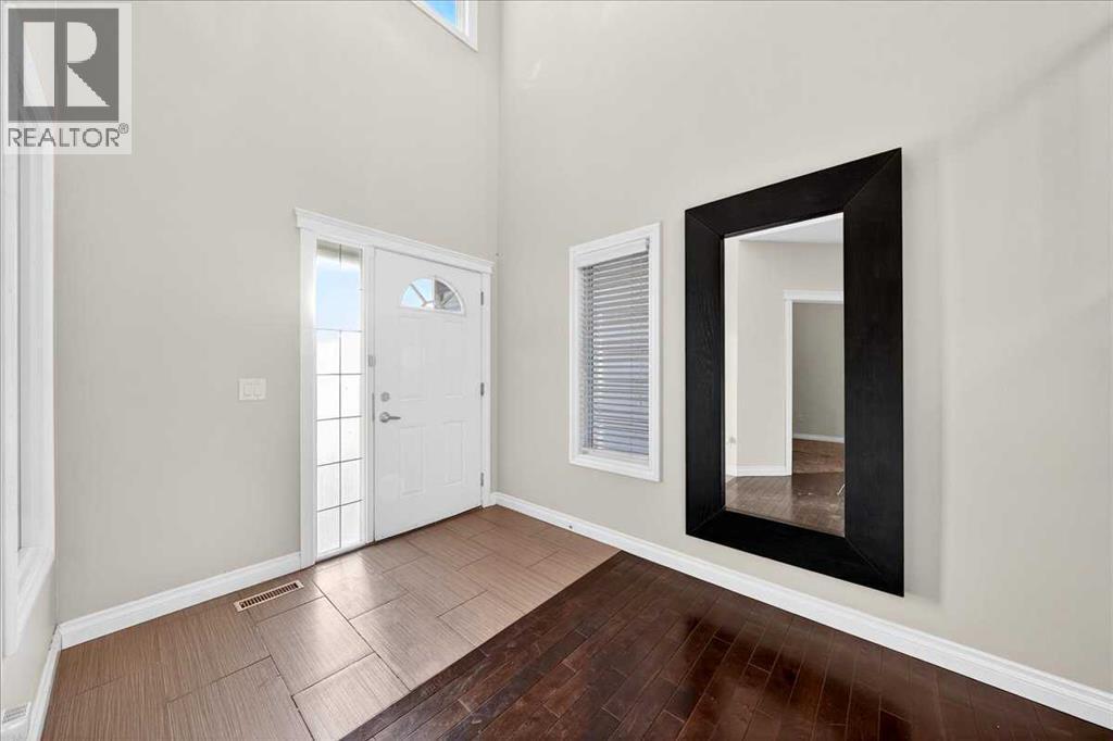 194 Sherwood Mount Nw, Calgary, Alberta  T3R 0G5 - Photo 3 - A2285445