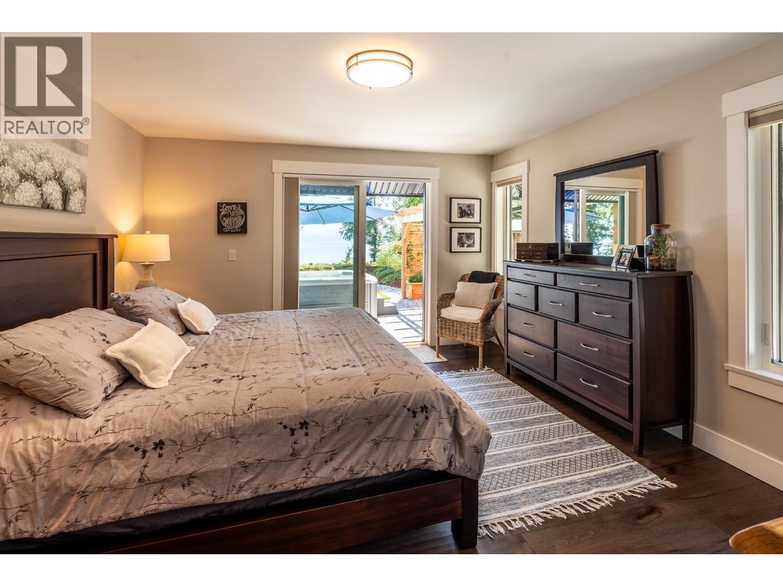 7891 Redrooffs Road, Halfmoon Bay, British Columbia  V7Z 1A4 - Photo 22 - R3090030