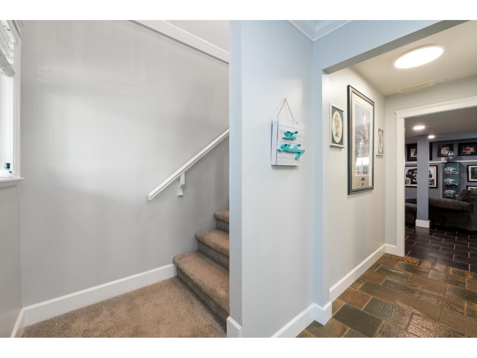 7923 Topper Drive, Mission, British Columbia  V2V 6Z2 - Photo 19 - R3080557