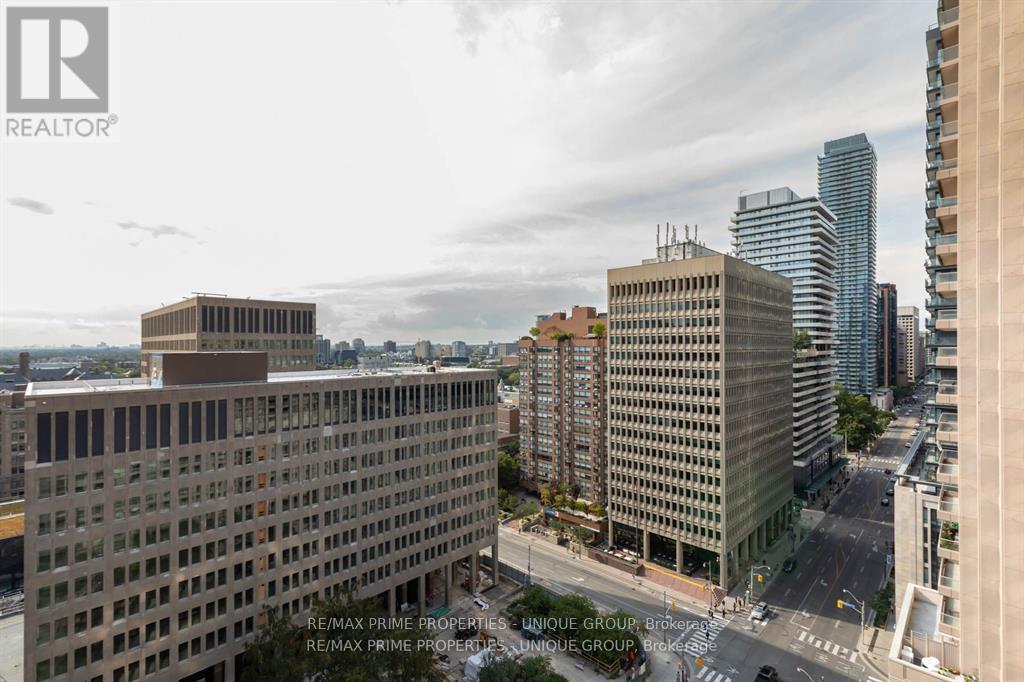 1902 - 909 Bay Street, Toronto, Ontario  M5S 3G2 - Photo 15 - C12789736