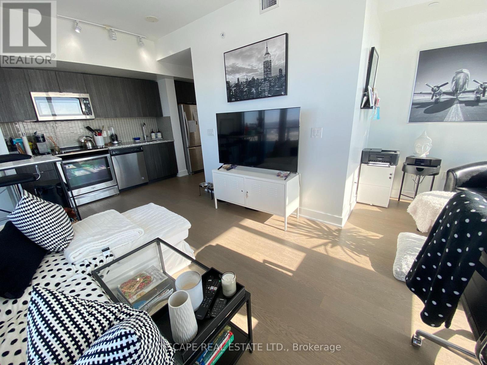 1821 - 30 Shore Breeze Drive, Toronto, Ontario  M8V 0J1 - Photo 13 - W12775240