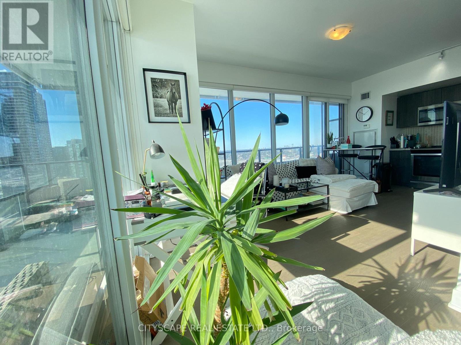 1821 - 30 Shore Breeze Drive, Toronto, Ontario  M8V 0J1 - Photo 11 - W12775240