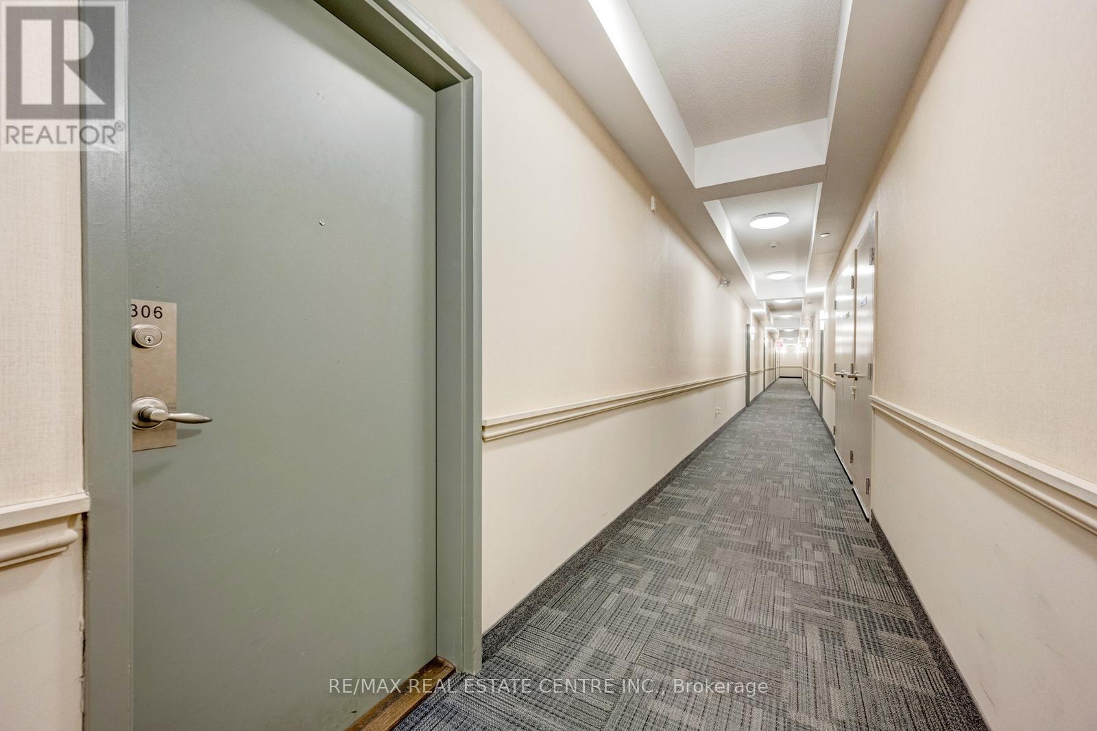 306 - 3055 Thomas Street, Mississauga, Ontario  L5M 0M4 - Photo 3 - W12789728