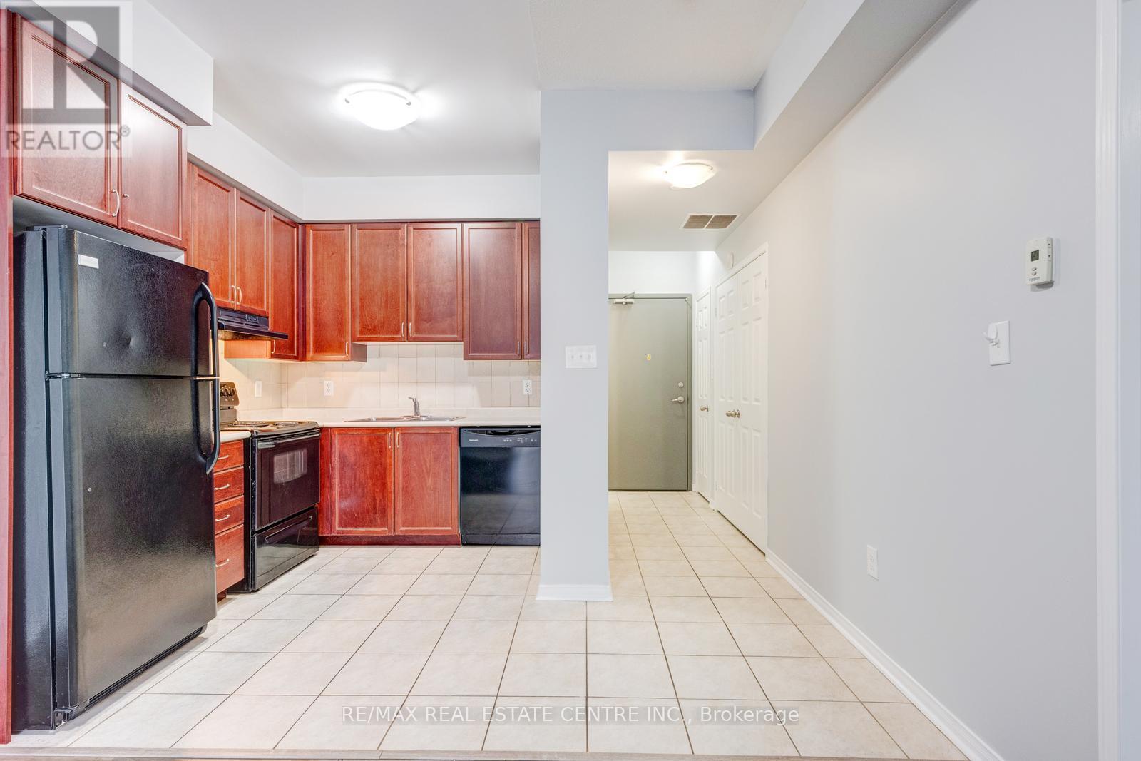 306 - 3055 Thomas Street, Mississauga, Ontario  L5M 0M4 - Photo 5 - W12789728