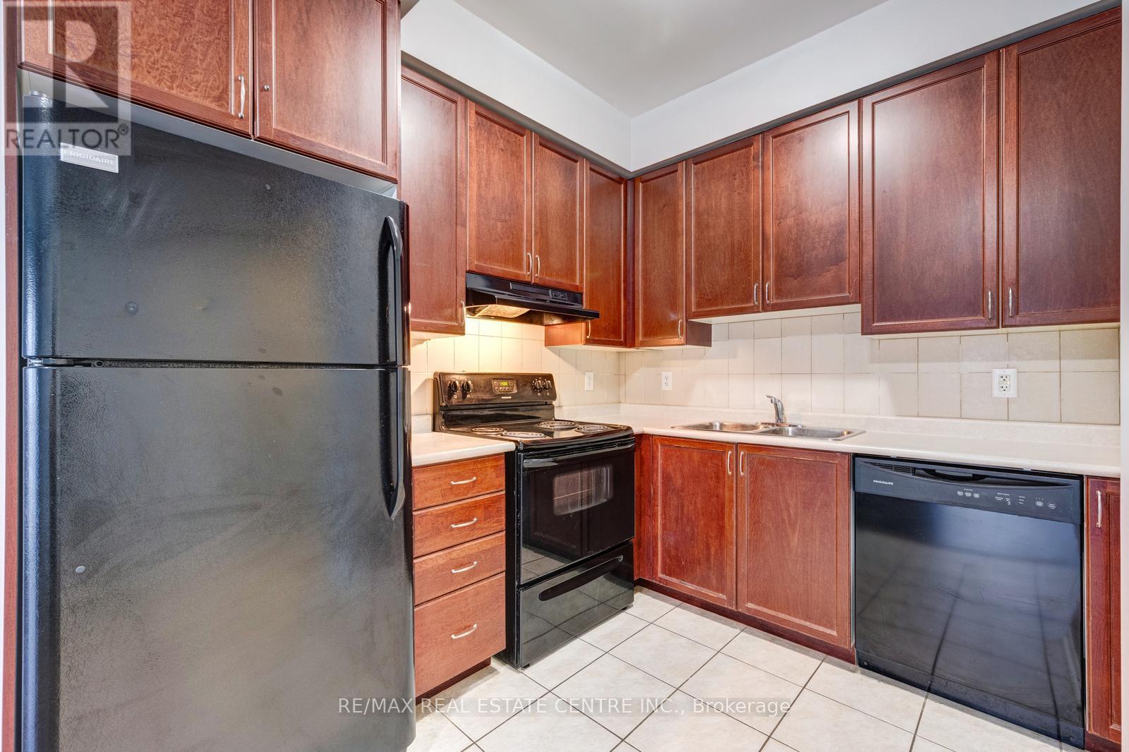 306 - 3055 Thomas Street, Mississauga, Ontario  L5M 0M4 - Photo 6 - W12789728