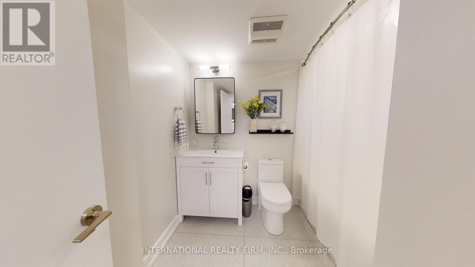 322 - 812 Lansdowne Avenue, Toronto, Ontario  M6H 4K5 - Photo 10 - W12789732