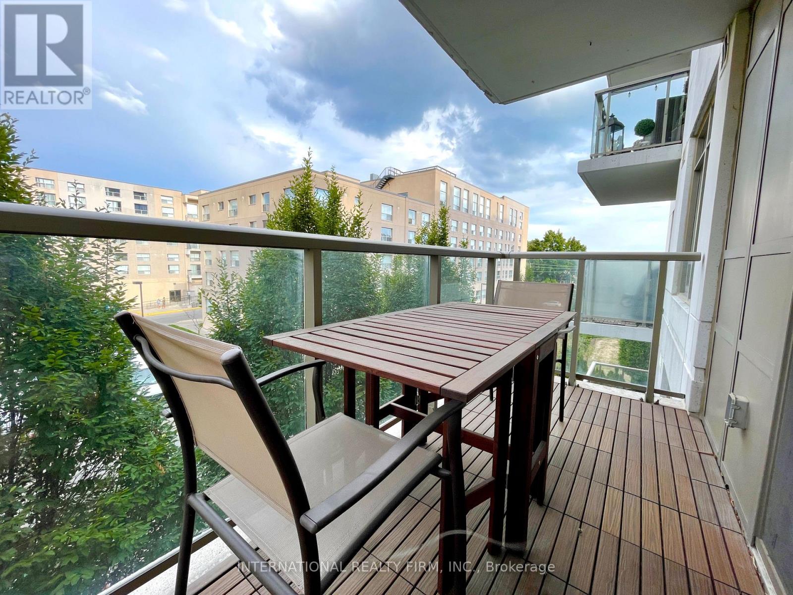 322 - 812 Lansdowne Avenue, Toronto, Ontario  M6H 4K5 - Photo 16 - W12789732