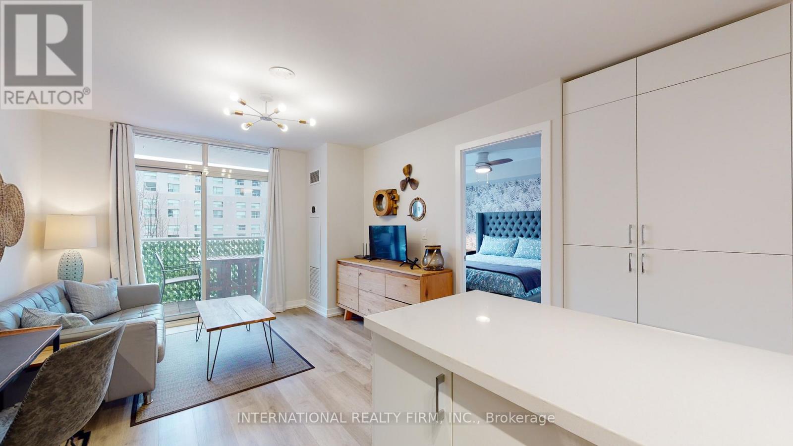 322 - 812 Lansdowne Avenue, Toronto, Ontario  M6H 4K5 - Photo 6 - W12789732