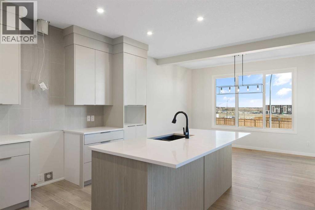 112 Belmont Place Sw, Calgary, Alberta  T2X 6C8 - Photo 4 - A2285193