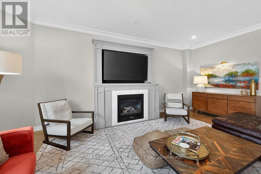 2 Southwood Crescent, Haldimand, Ontario  N3W 0A6 - Photo 10 - X12789730