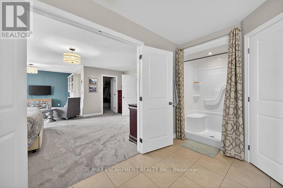 2 Southwood Crescent, Haldimand, Ontario  N3W 0A6 - Photo 28 - X12789730