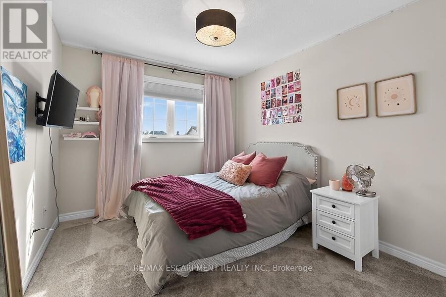 2 Southwood Crescent, Haldimand, Ontario  N3W 0A6 - Photo 29 - X12789730