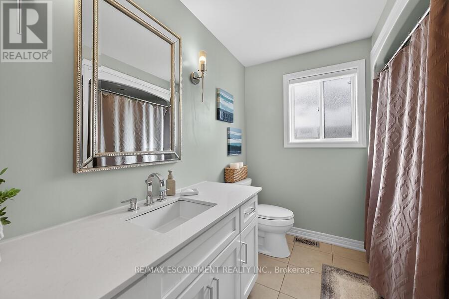 2 Southwood Crescent, Haldimand, Ontario  N3W 0A6 - Photo 38 - X12789730