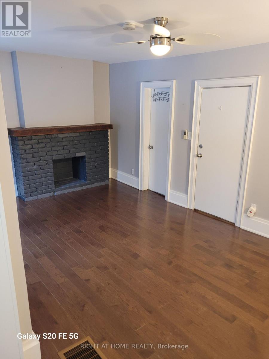 2nd Floor Front - 302 Glenlake Avenue, Toronto, Ontario  M6P 1G3 - Photo 3 - W12789776