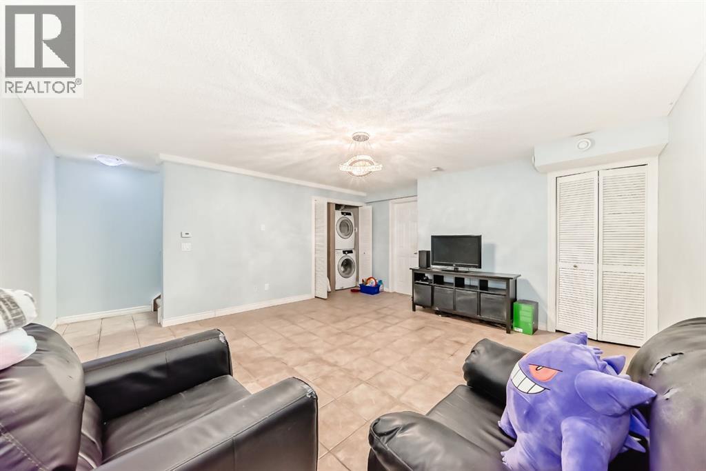 4, 133 Copperpond Heights Se, Calgary, Alberta  T2Z 1C5 - Photo 14 - A2274789