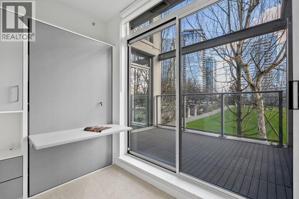 Th105 638 Beach Crescent, Vancouver, British Columbia  V6Z 3H6 - Photo 31 - R3089832