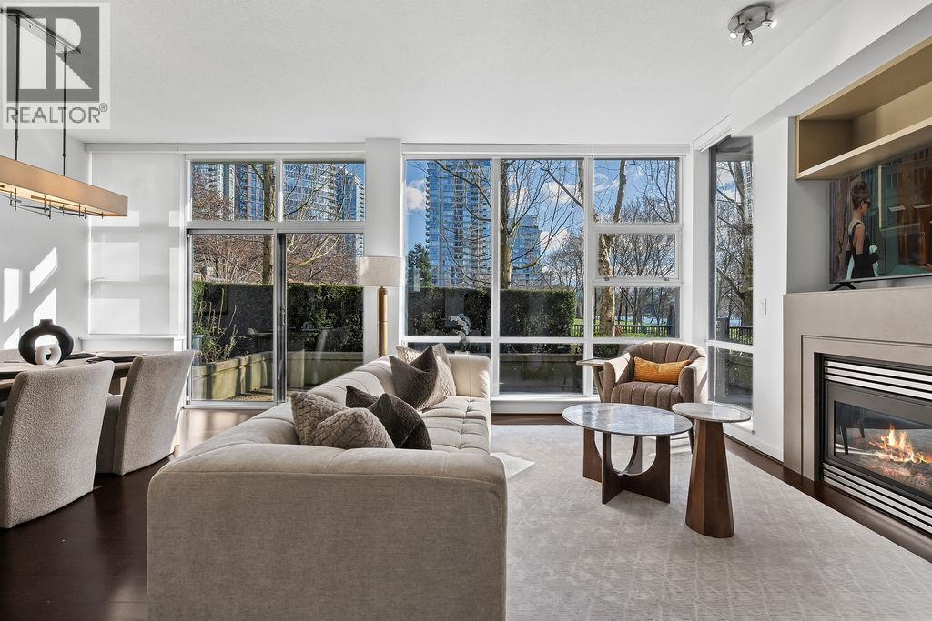 Th105 638 Beach Crescent, Vancouver, British Columbia  V6Z 3H6 - Photo 6 - R3089832