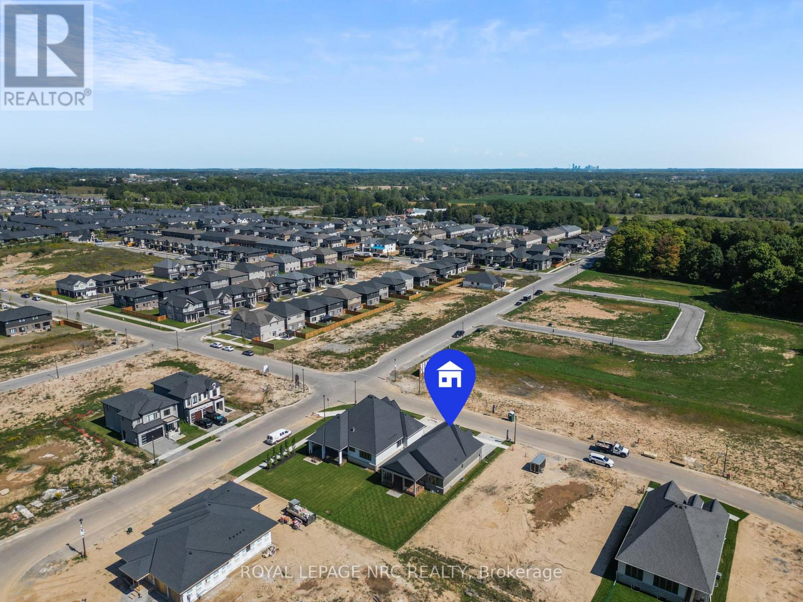 4 Page Street, Pelham, Ontario L3E 0X3 - Photo 38 - X12789740