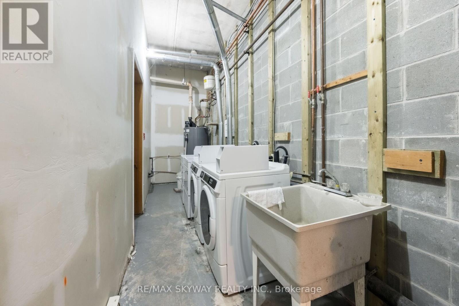 233 Highway 60, Huntsville, Ontario  P1H 1C2 - Photo 30 - X12789462