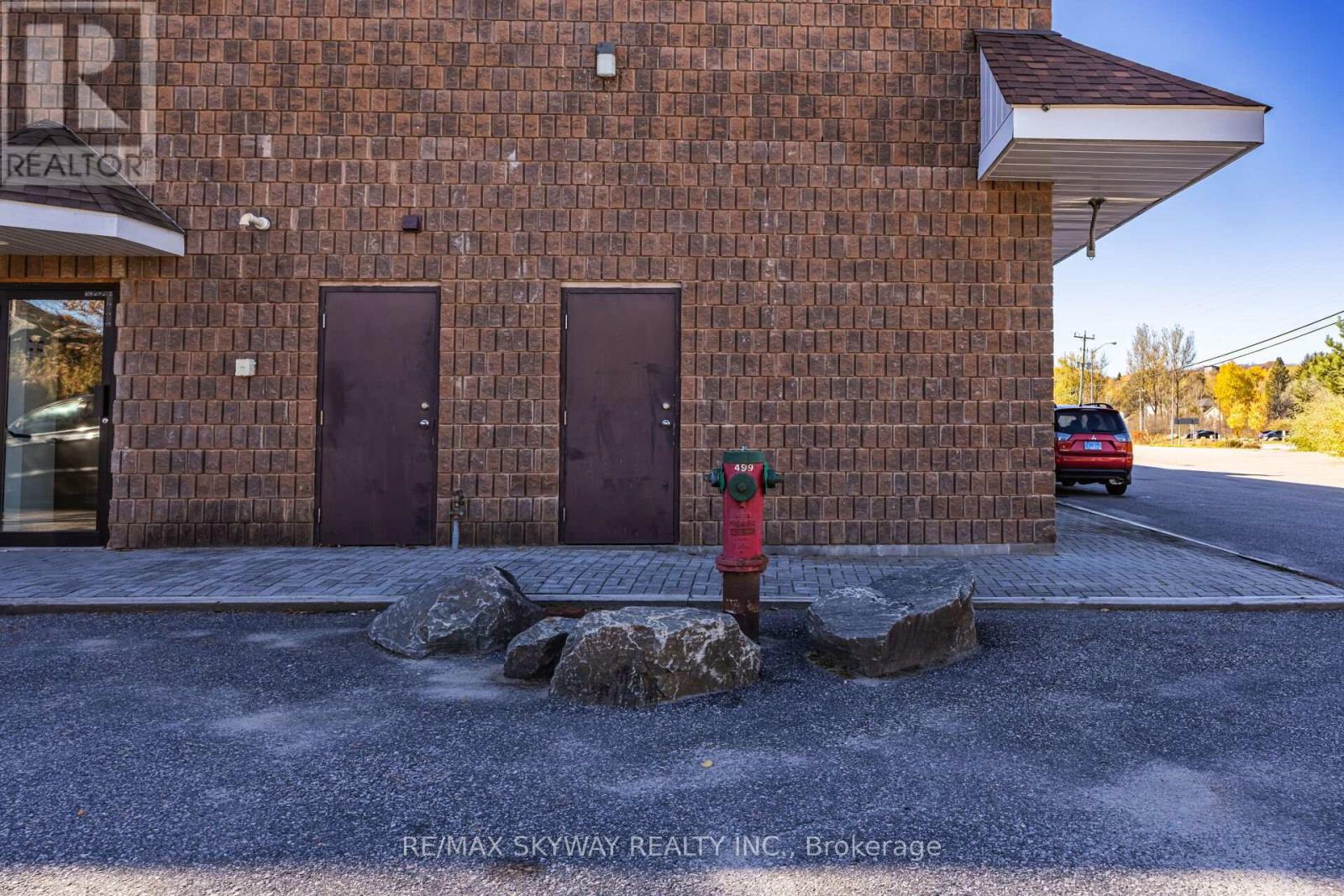 233 Highway 60, Huntsville, Ontario  P1H 1C2 - Photo 8 - X12789462