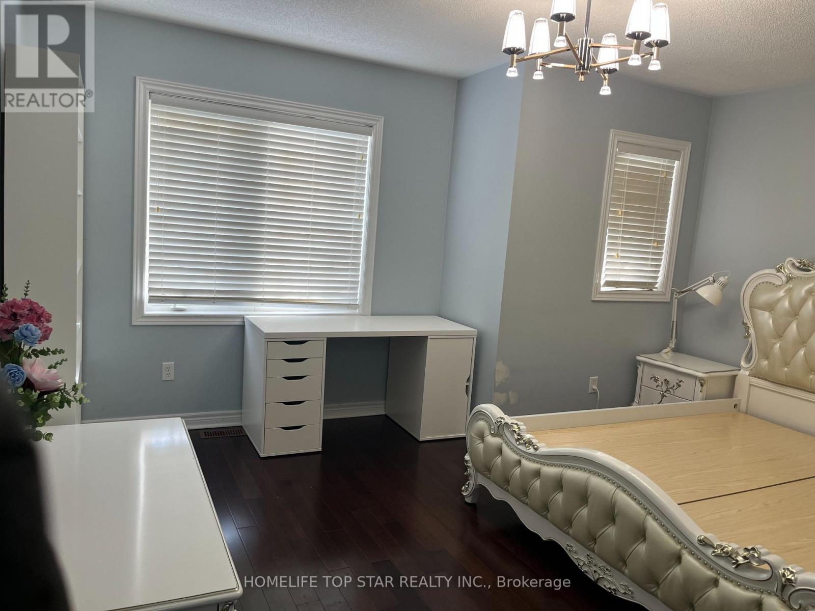 6 Maybole Road, Markham (Greensborough), Ontario  L6E 1Y7 - Photo 7 - N12779636