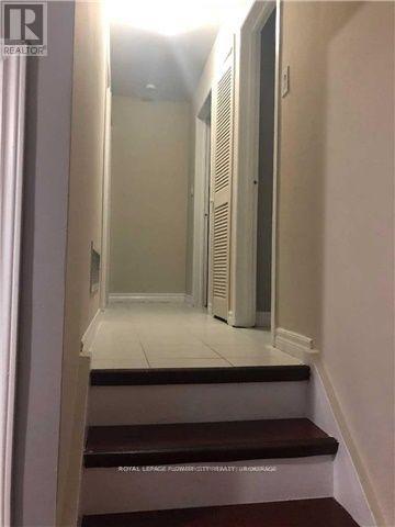 13465 Centreville Creek Road, Caledon, Ontario  L7E 5S1 - Photo 2 - W12789738