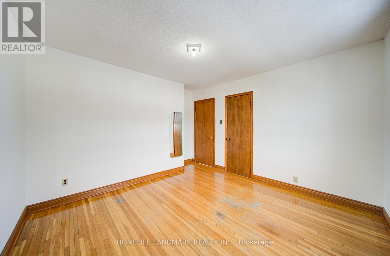 880 Shaw Street, Toronto, Ontario  M6G 3M2 - Photo 27 - W12789756