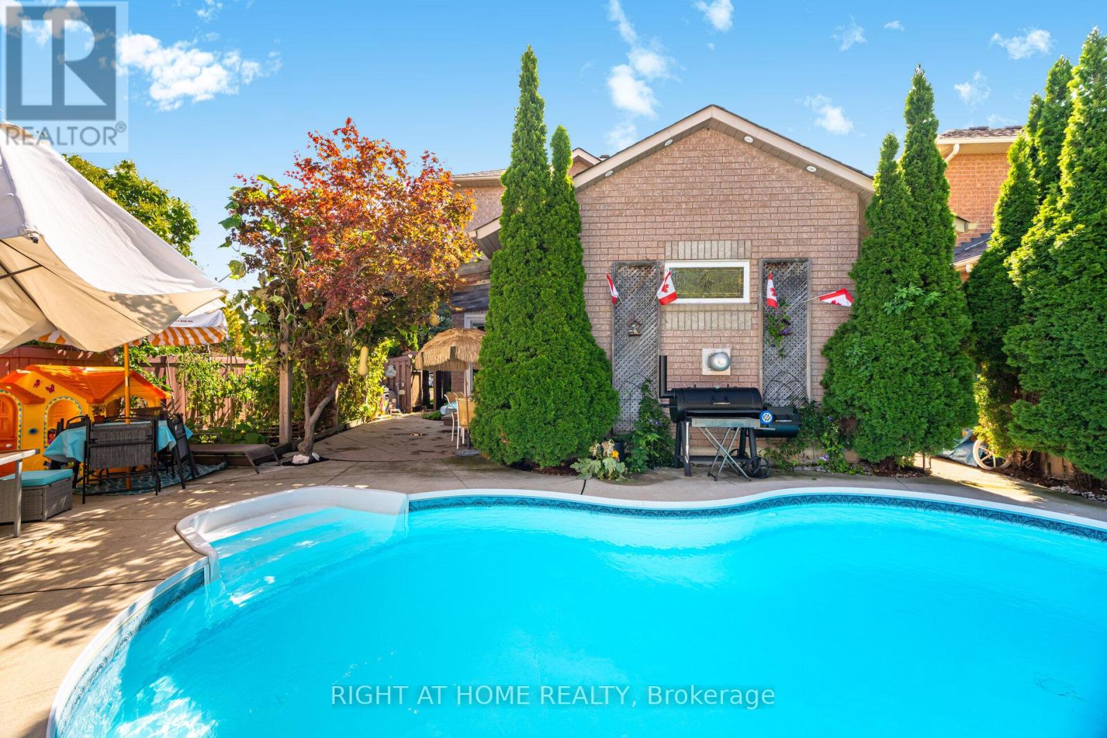 2 Melrose Gardens, Brampton, Ontario  L7A 1J7 - Photo 47 - W12789770