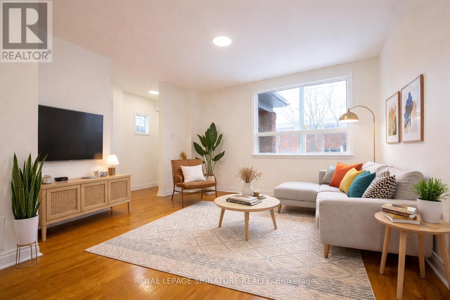 A - 5 Twentieth Street, Toronto, Ontario  M8V 3L5 - Photo 2 - W12789774