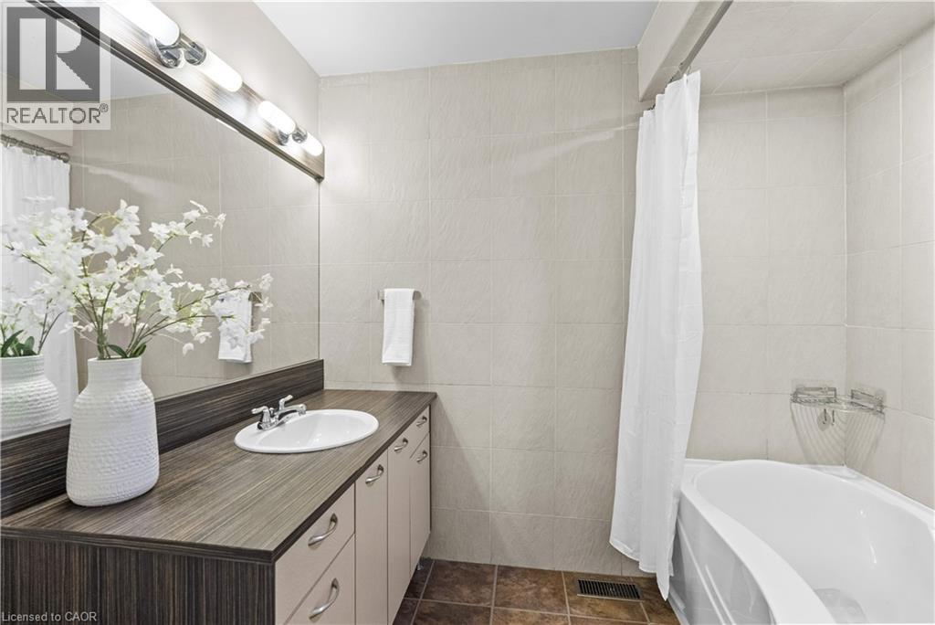 4197 Longmoor Drive Unit# 1, Burlington, Ontario  L7L 5J9 - Photo 19 - 40801172