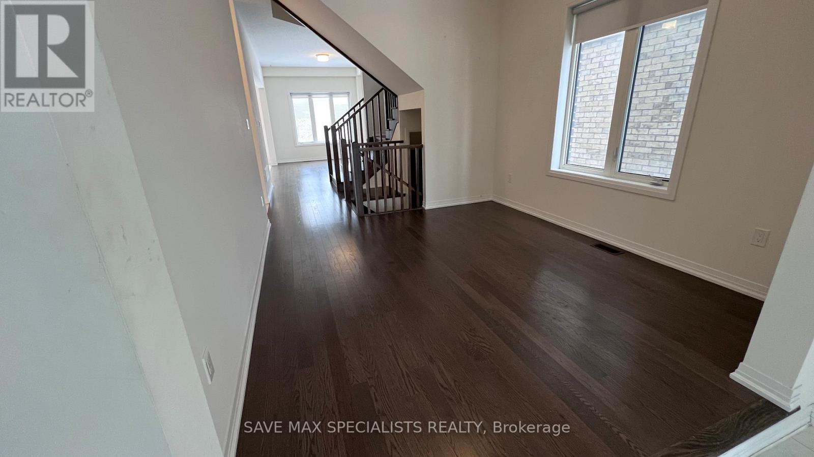 27 Hitchman Street, Brant, Ontario  N3L 3E3 - Photo 4 - X12789780