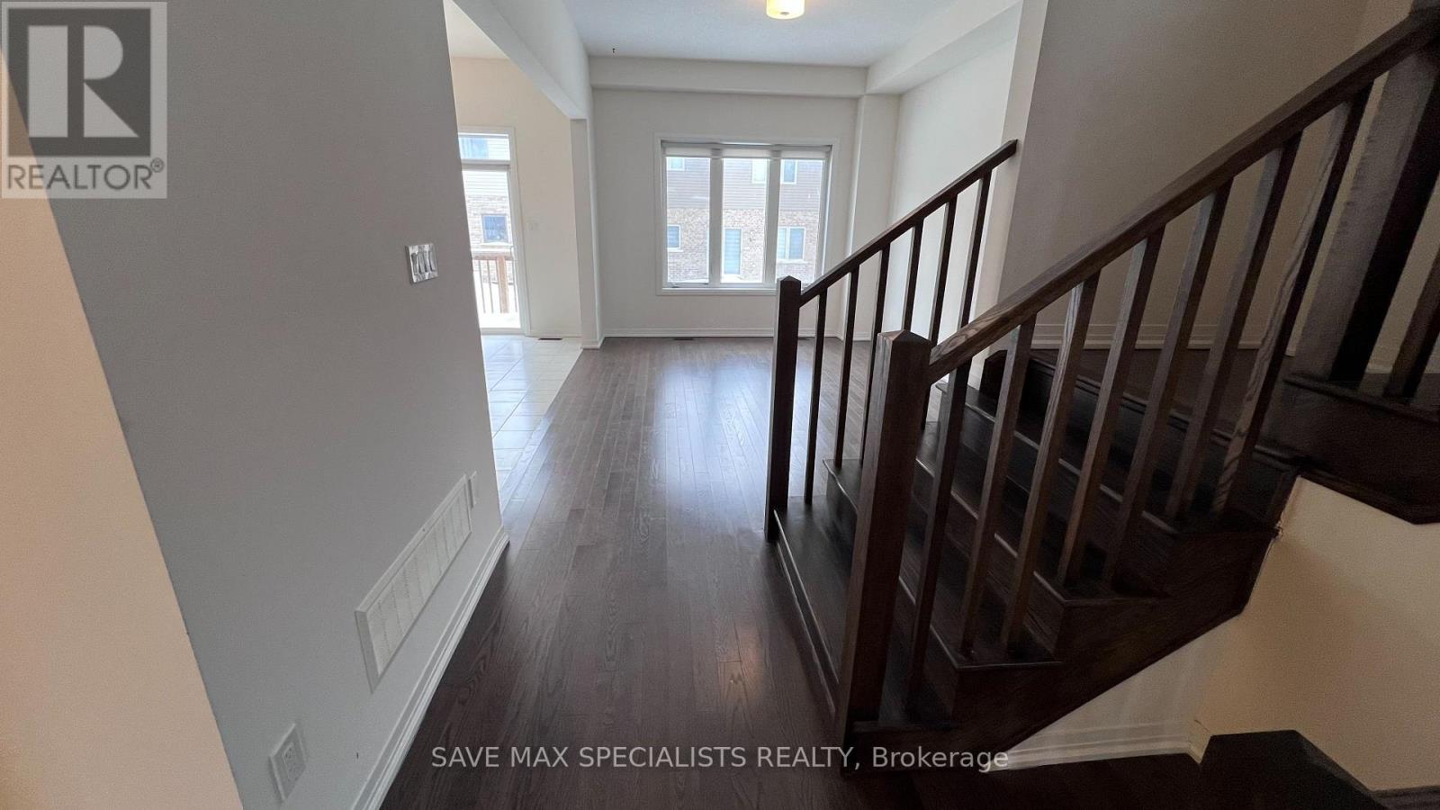 27 Hitchman Street, Brant, Ontario  N3L 3E3 - Photo 5 - X12789780