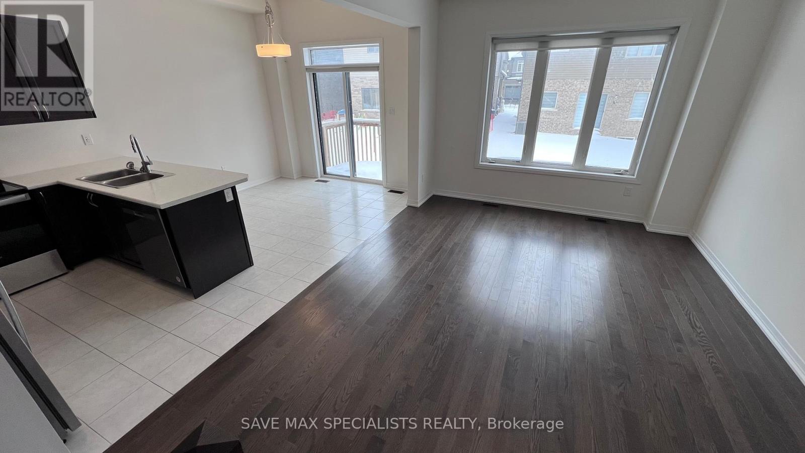 27 Hitchman Street, Brant, Ontario  N3L 3E3 - Photo 6 - X12789780