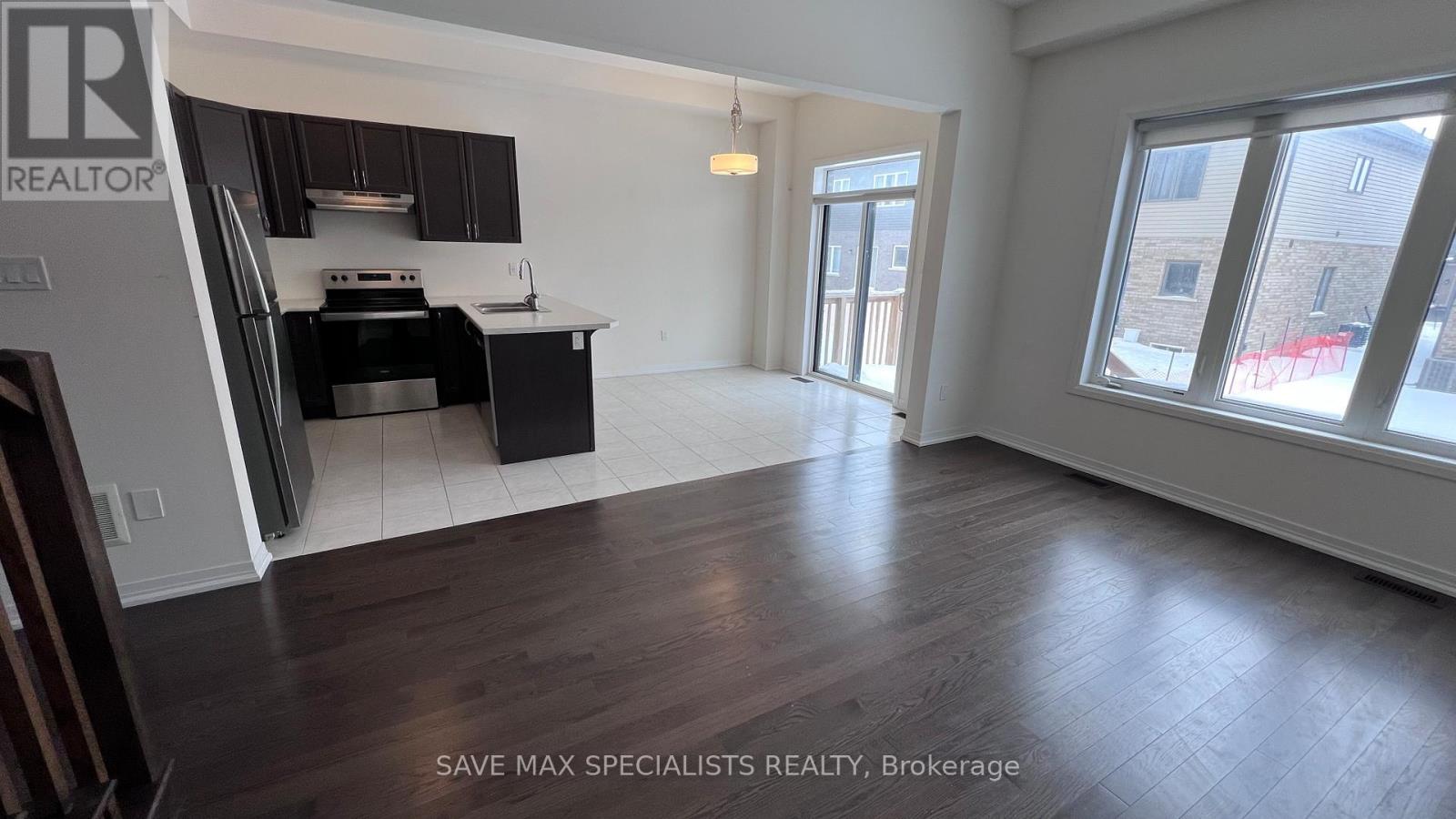 27 Hitchman Street, Brant, Ontario  N3L 3E3 - Photo 7 - X12789780