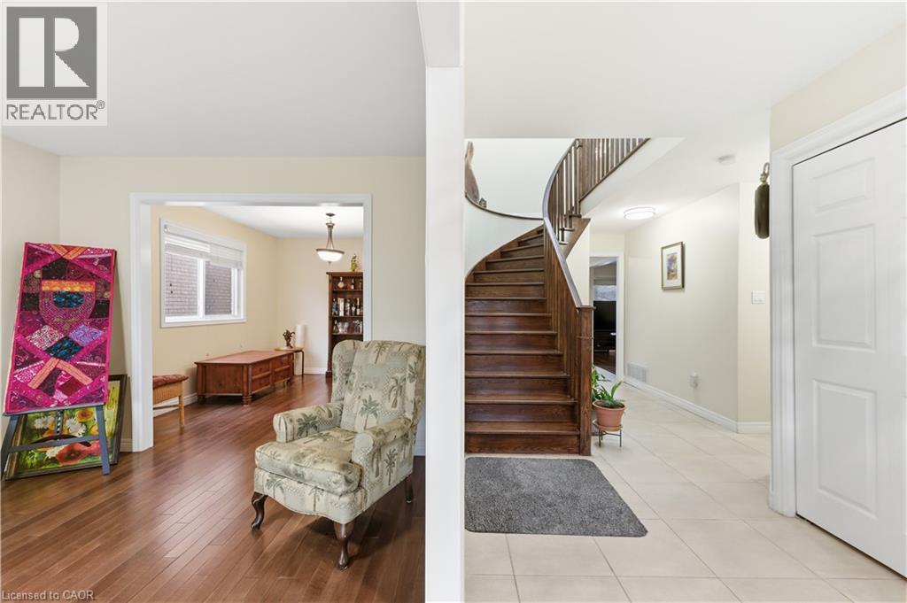 34 Haskins Court, Hamilton, Ontario  L8K 6R1 - Photo 12 - 40805019