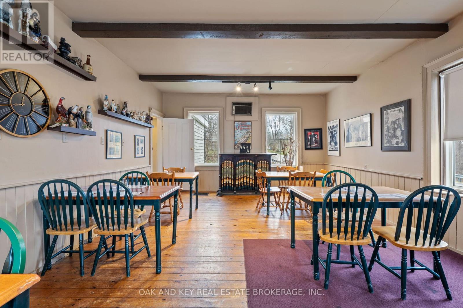 Photo 17 of 38 for 46342 Sparta Line