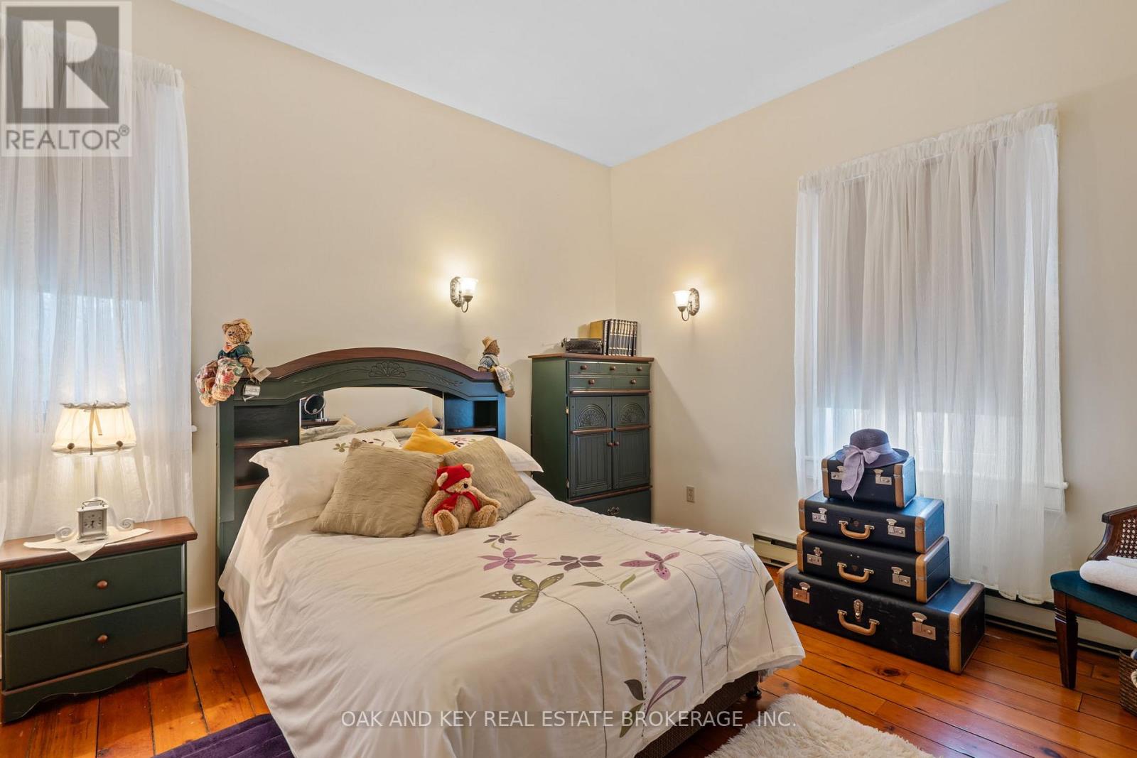 Photo 35 of 38 for 46342 Sparta Line