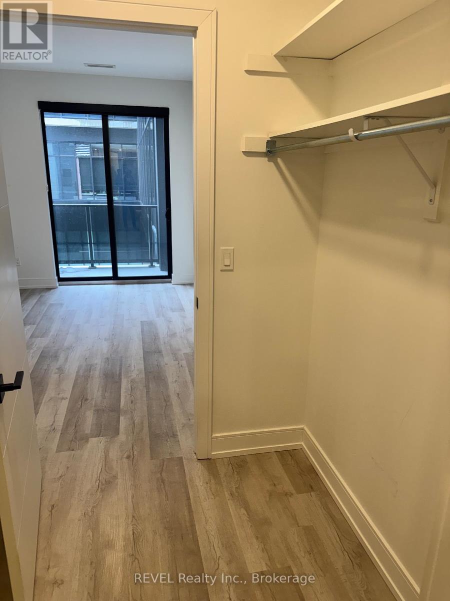 210 - 300b Fourth Avenue, St. Catharines, Ontario L2S 0E6 - Photo 13 - X12789800