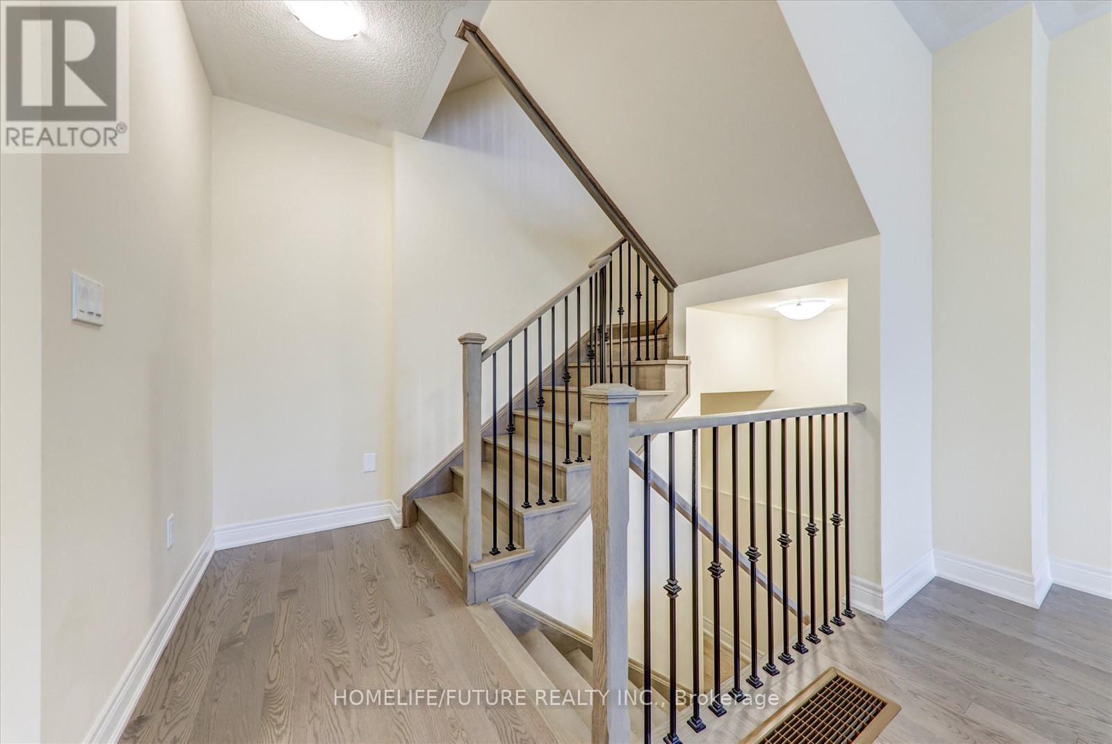 317 Kirkham Drive, Markham, Ontario  L3S 0E9 - Photo 10 - N12789762