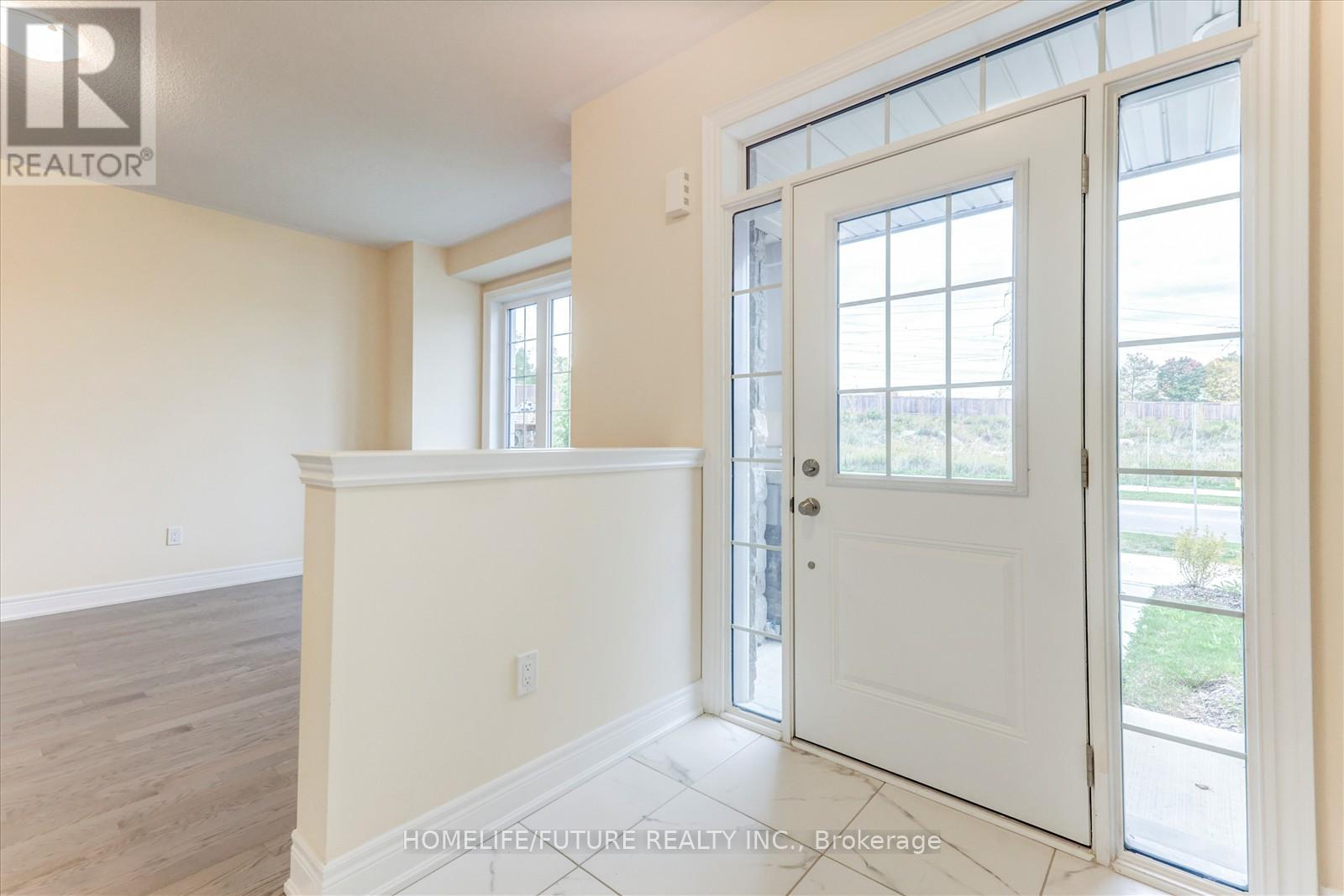 317 Kirkham Drive, Markham, Ontario  L3S 0E9 - Photo 6 - N12789762