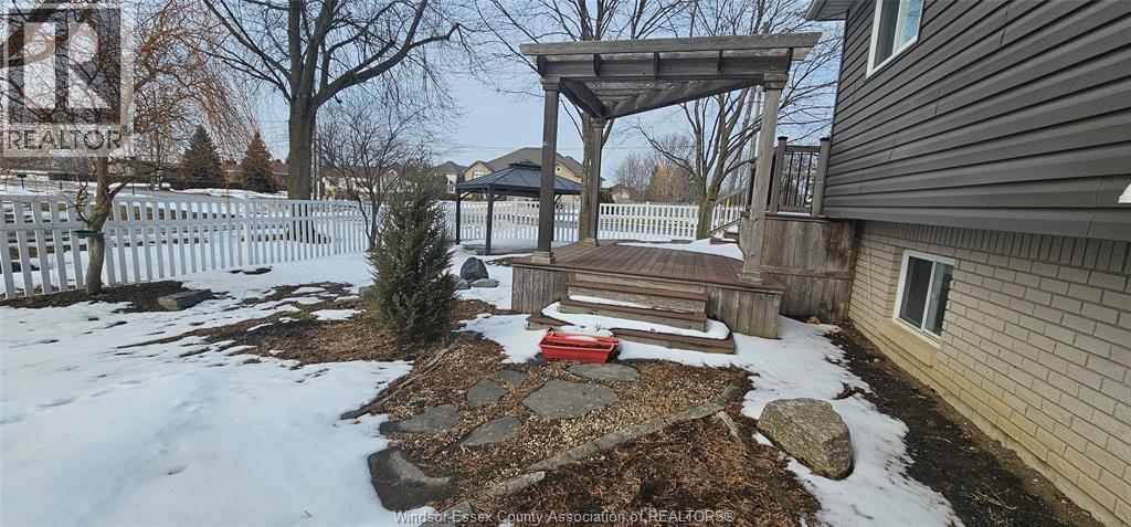 2005 Shawnee, Tecumseh, Ontario  N8N 4P5 - Photo 25 - 26003149