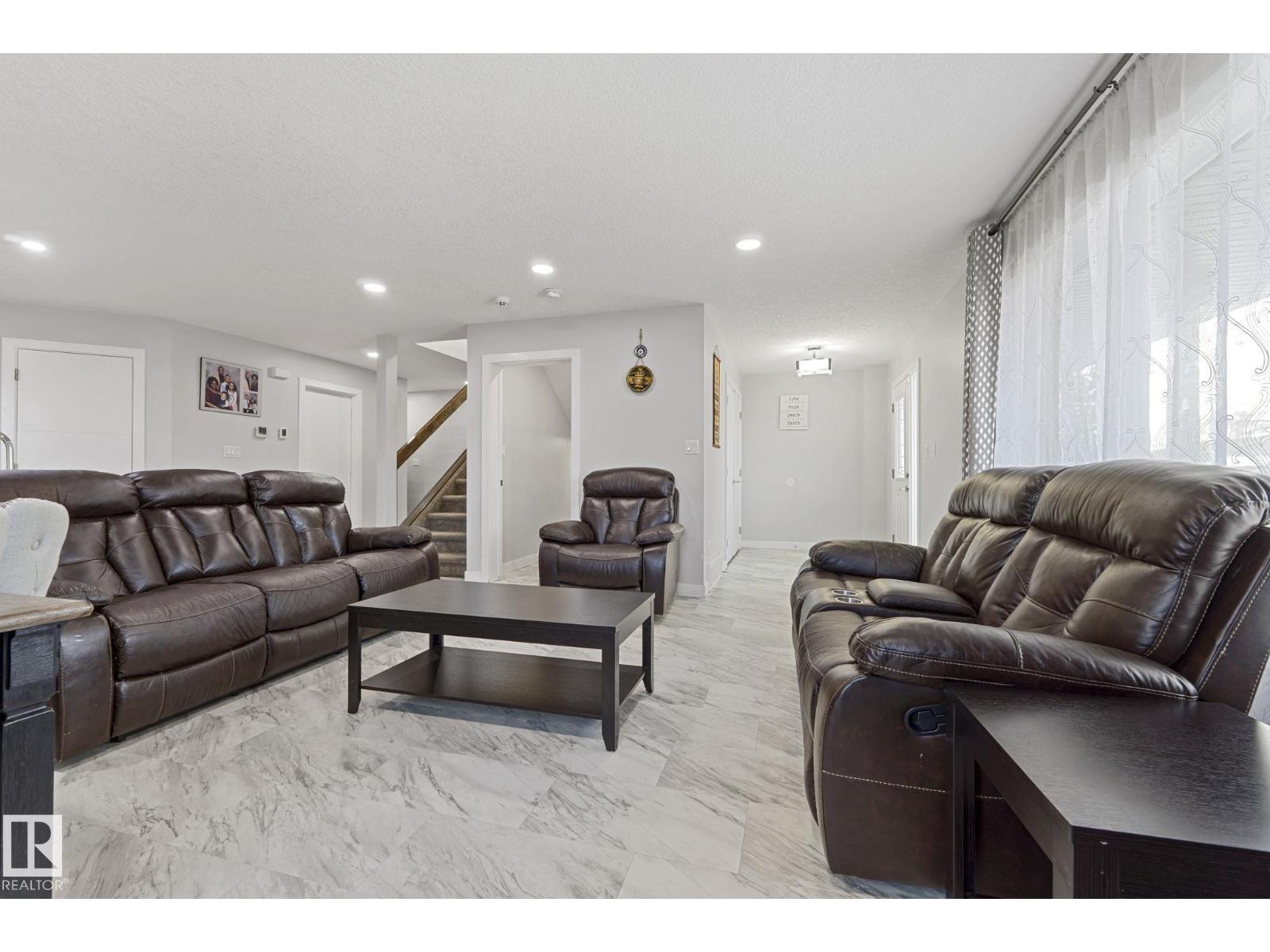 8955 150 St Nw, Edmonton, Alberta  T5R 1E6 - Photo 4 - E4473623