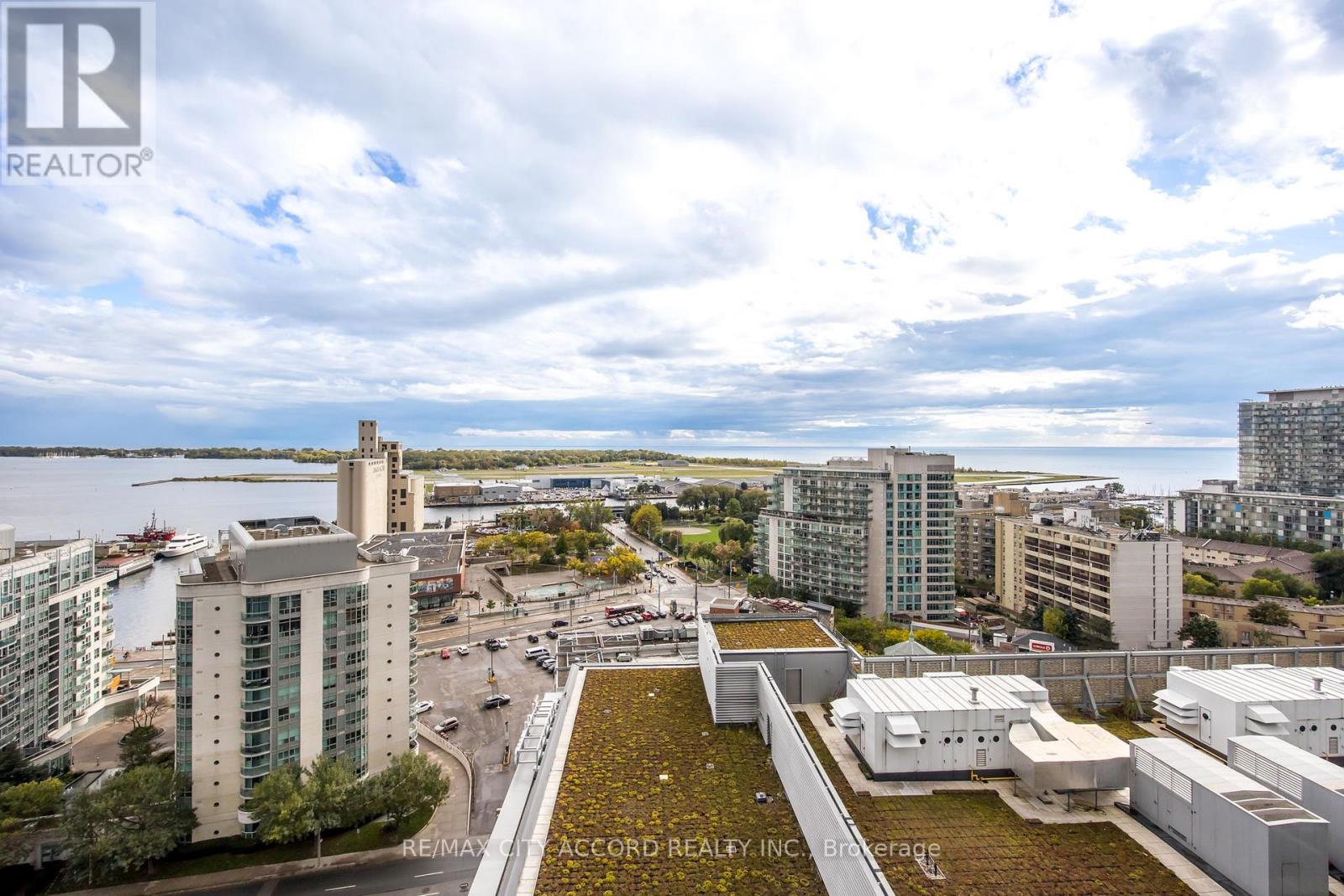 2015 - 17 Bathurst Street, Toronto, Ontario  M5V 0N1 - Photo 26 - C12789822