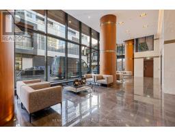 2015 - 17 BATHURST STREET, Toronto, Ontario