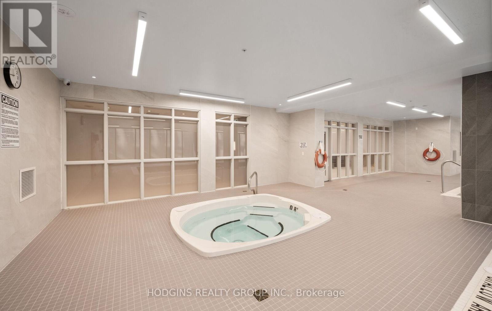 1801 - 1035 Southdown Road, Mississauga, Ontario  L5J 0A3 - Photo 36 - W12769388